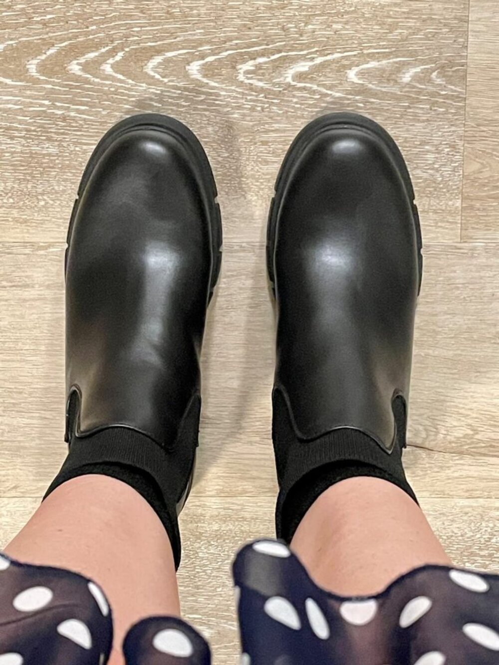 Women's Black Elastic Chelsea Boots Chunky Block Heel Platform Ankle Boots - Picture 3 of 10